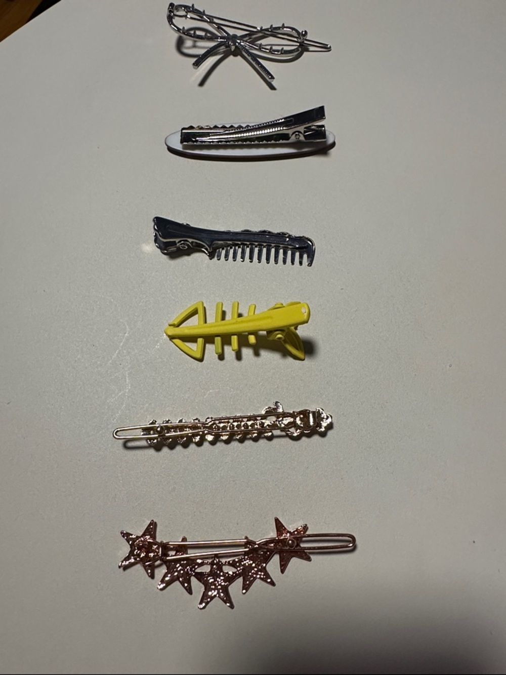 🎀Assorted Hair Clips - Picture 2 of 3